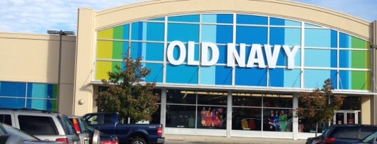Old Navy is one of Tempat yang Disukai Tammy.