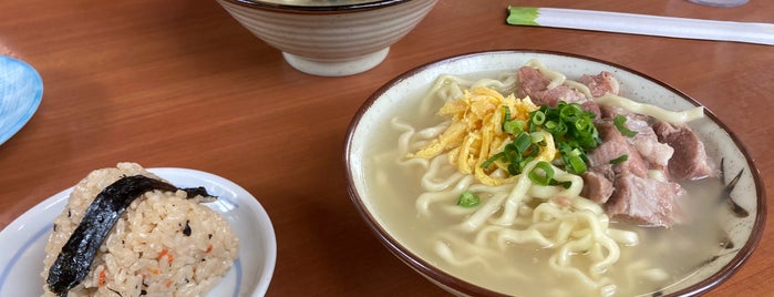 Takaesu Soba is one of 沖縄行ったらここに行こう！.