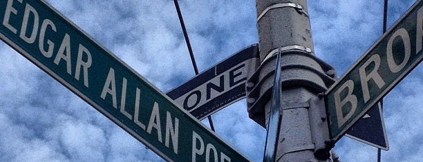Edgar Allen Poe St is one of Tempat yang Disukai JoAnne.