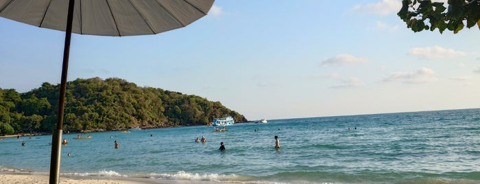Ao Prao beach is one of Abroad Staff.