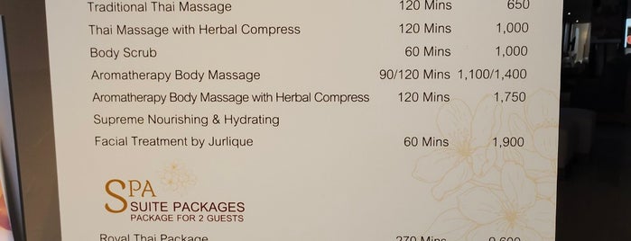 เฮลท์แลนด์ is one of Micheenli Guide: Thai massage locals go in Bangkok.