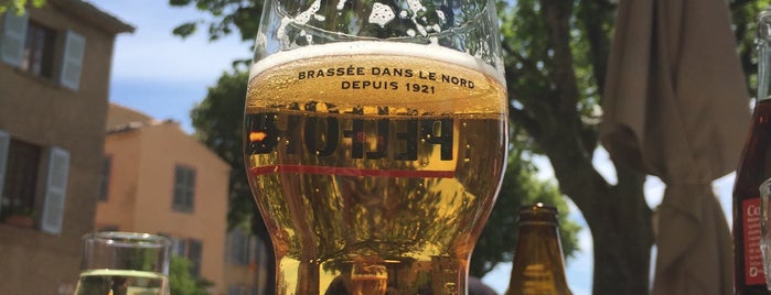 Bar Des Ormeaux is one of Tempat yang Disukai Marc.