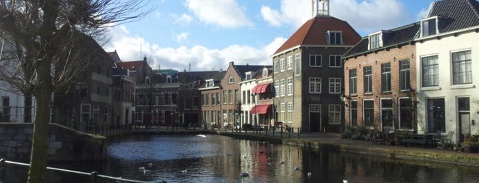 Zakkendragershuisje is one of Schiedam 🟡⚫️.