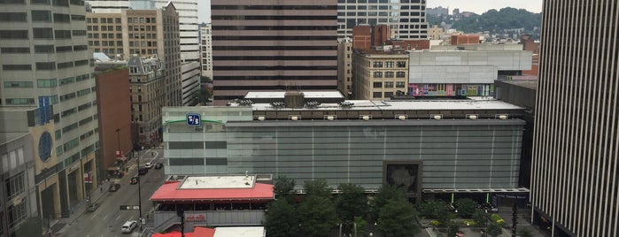 The Westin Cincinnati is one of สถานที่ที่ Jerry ถูกใจ.