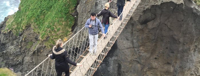 Carrick-a-Rede Rope Bridge is one of Lieux qui ont plu à Jerry.