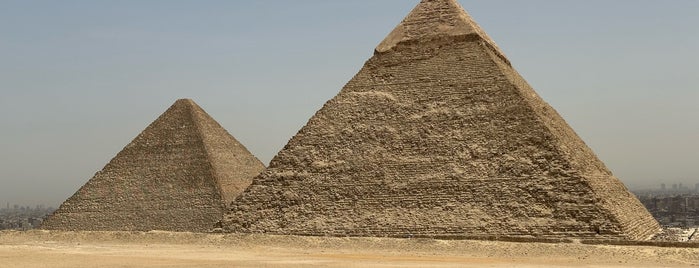 Pyramid of Cheops (Khufu) is one of Lugares a visitar.