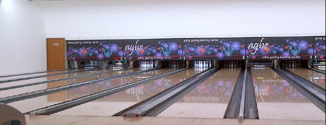 Artha Gading Bowling Centre (AGBC) is one of Lugares guardados de Hengky.