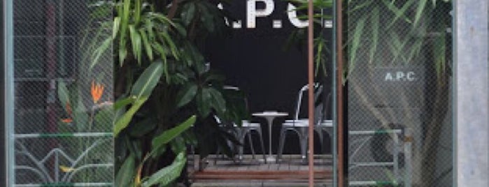 A.P.C. 代官山店 is one of Lieux qui ont plu à Dan.