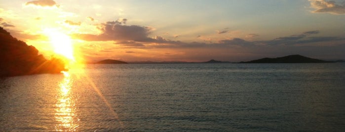 Cala del Pino is one of Playas de La Manga y Cabo de Palos.