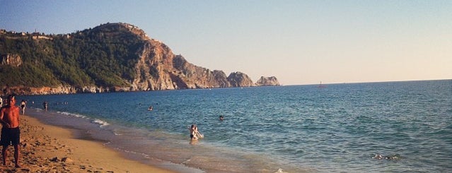Kleopatra Plajı is one of Lugares favoritos de Ahmet Hamdi.