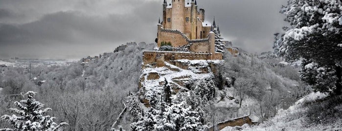 Alcázar de Segovia is one of Abroad: Spain 💃🏻.