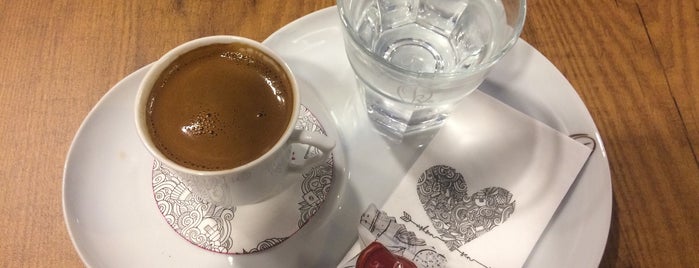 Kahve Diyarı is one of Locais curtidos por Volkan.
