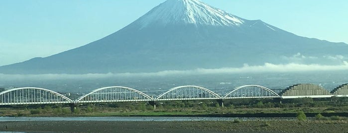 富士川橋梁 is one of Shigeoさんのお気に入りスポット.