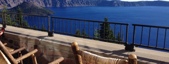 Crater Lake Lodge is one of Turbofugg American Road Trip 17.