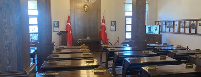 Erzurum Kongre ve Milli Mücadele Müzesi is one of Locais salvos de Hakan.