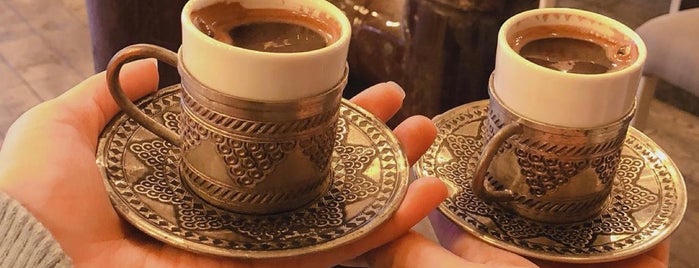 Adab-ı Et Cafe & Restaurant is one of İstanbul.