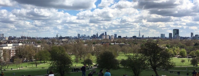 Primrose Hill is one of Travel Guide to London.
