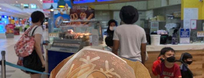 Auntie Anne's is one of Setia Alam Eatery.