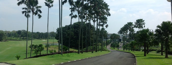 Emeralda Golf Club is one of Golf Courses in Jakarta.