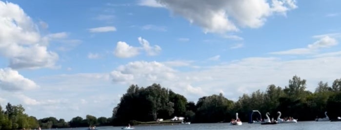 Cotswold Water Park is one of Home.