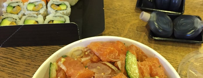 Sushi Shop is one of Take away.