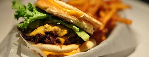 Toronto - Burgers / American (& Tacos)