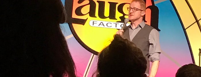 Laugh Factory is one of Lugares favoritos de Charles.