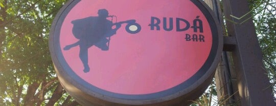 Rudá Bar is one of สถานที่ที่ Karla ถูกใจ.