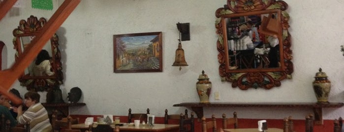 Restaurante Casa Taxco is one of Tempat yang Disukai Fernanda.