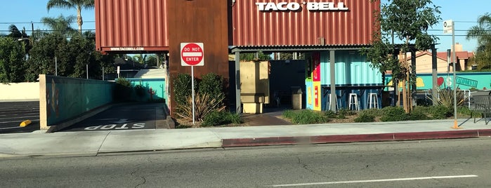 Taco Bell is one of Lugares favoritos de Michael.