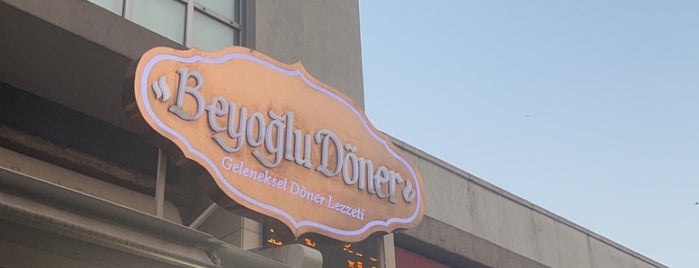 Beyoğlu Döner is one of Locais curtidos por Yonca.