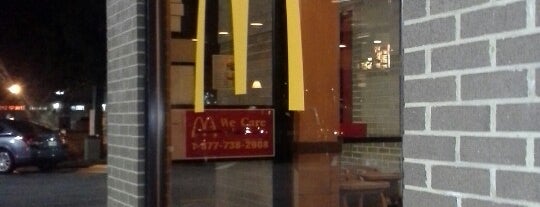 McDonald's is one of Lieux qui ont plu à Dawn.