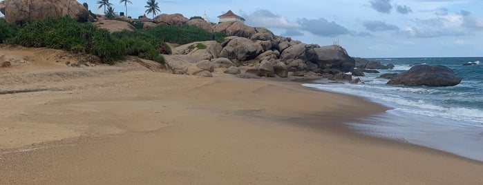 Kirinda Beach is one of Sri Lanca.