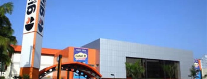 Giassi Supermercados is one of Tempat yang Disukai Bruno.