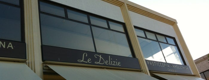 Le Delizie - Pasticceria Napoletana is one of Andreaさんのお気に入りスポット.