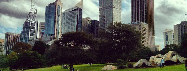 Royal Botanic Garden is one of Australia.