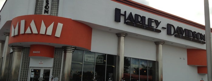 Peterson's Harley-Davidson of Miami is one of Lieux qui ont plu à Nayane.