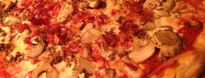 Brother's Pizza & Pasta is one of Posti che sono piaciuti a Melody.