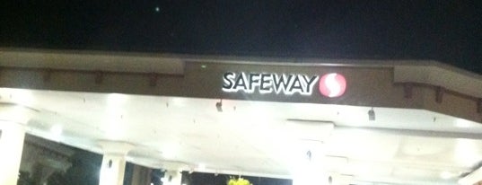 Safeway Gas Station is one of Tammy'ın Beğendiği Mekanlar.