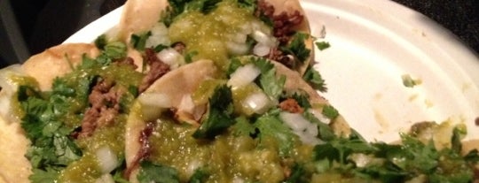 Nacho's Tacos y Tortas is one of Orte, die Melissa gefallen.