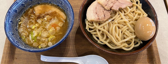 白楽栗山製麺 is one of 食べたいラーメン（神奈川）.