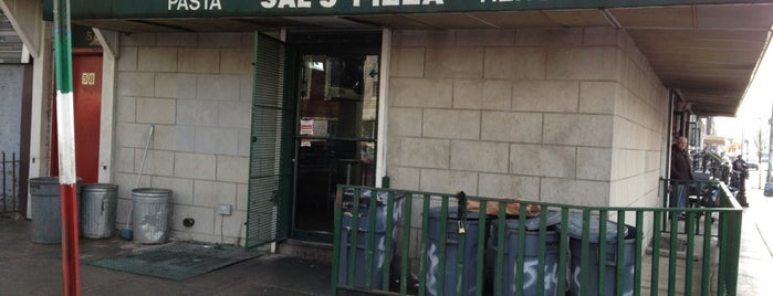 Sal's Pizzeria is one of Orte, die Kevin gefallen.