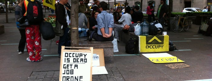 Occupy Wall Street is one of Piraten-Route.