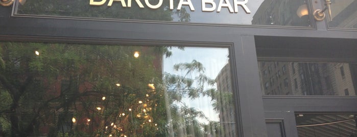 Dakota Bar is one of Lugares favoritos de Abdul.