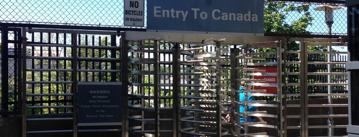USA / Canada Border is one of Em'in Beğendiği Mekanlar.