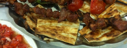 Hadırlı  Umut Restaurant is one of สถานที่ที่ C.Can ถูกใจ.