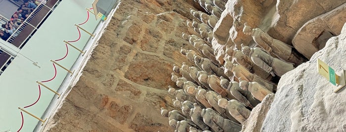 Museum of the Terracotta Warriors and Horses of Qin Shihuang is one of Best Asian Destinations.