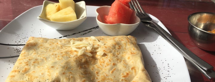Crepes & Dreams is one of Caye Caulker.