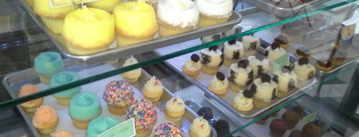 Hamptons Cupcakes is one of Ioannis-Ermis’s Liked Places.