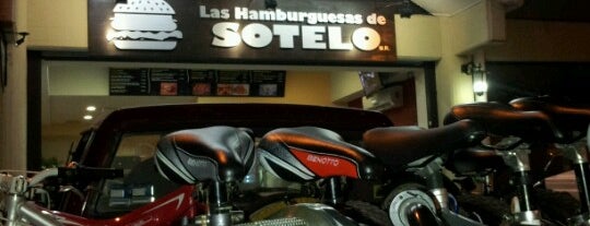 Las Hamburguesas de Sotelo is one of Paulina's Saved Places.